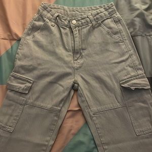 COPY - High waisted Flap Pocket Cargo Jeans